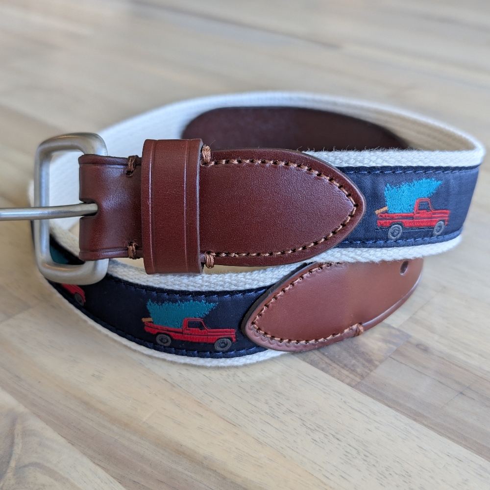 CREWCUTS Holiday Boy's Belt Sz Medium‎